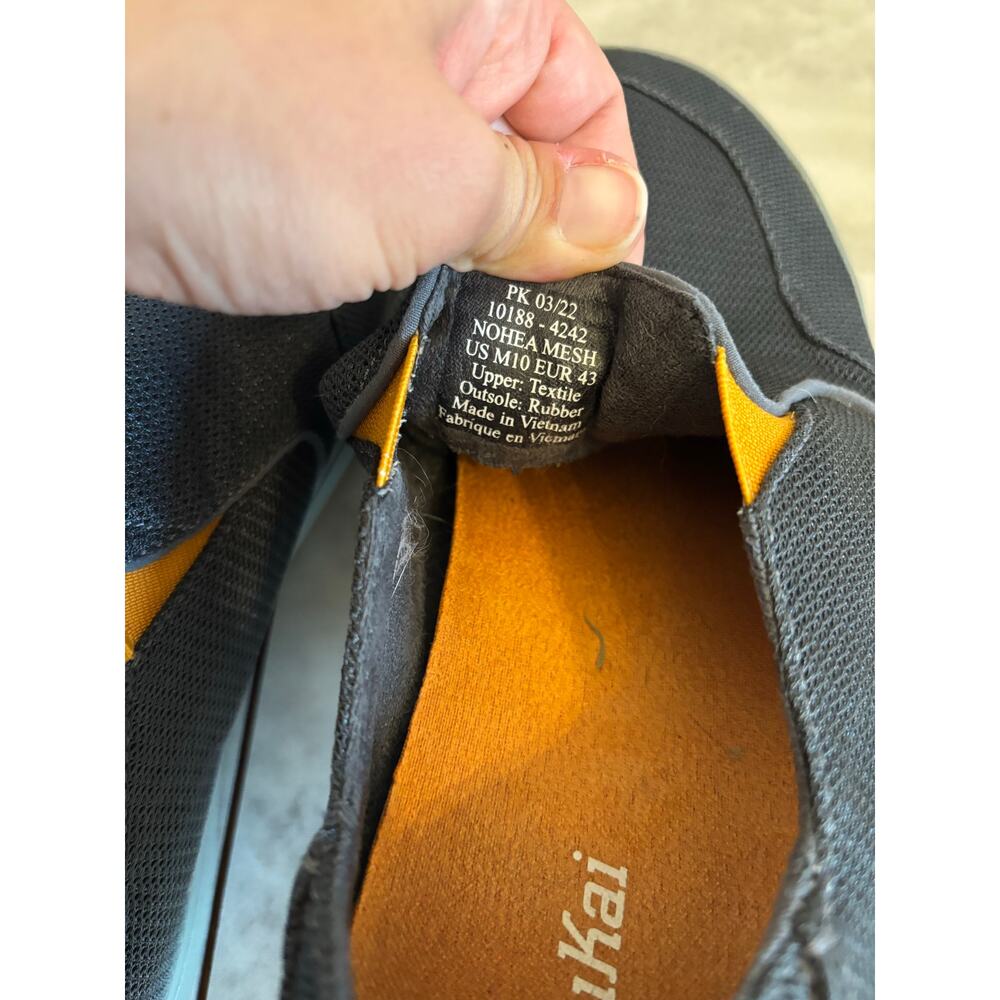 OLUKAI Nohea Mesh Dark Shadow Charcoal Orange Shoes 10188-4242 Men's Size 10 - Picture 7 of 7